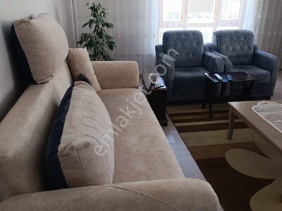 NİĞDE SELÇUK MAHALLESİ'NDE, CADDE ÜZERİ, FIRSAT 3+1 DAİRE