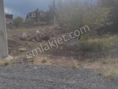 İĞDE'NİN GÖZDE BÖLGESİ FERTEK'TE, ÜNİVERSİTE KARŞISI, KÖŞE PARSEL VİLLALIK ARSA