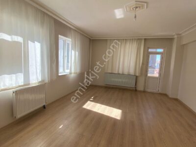 NİĞDE EFENDİBEY'DE, YATIRIMA UYGUN, GÜNEY CEPHELİ GENİŞ 3+1 FIRSAT DAİRE