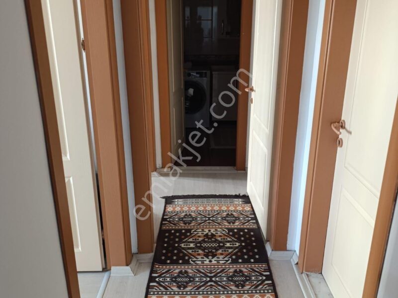 NİĞDE SELÇUK MAHALLESİ'NDE, CADDE ÜZERİ, FIRSAT 3+1 DAİRE