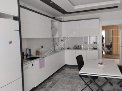 NİĞDE'NİN EN GÜZİDE SEMTİ BOR YOLU'NDA, VİZYON SİTESİ'NDE PRESTİJLİ 4+1 DAİRE