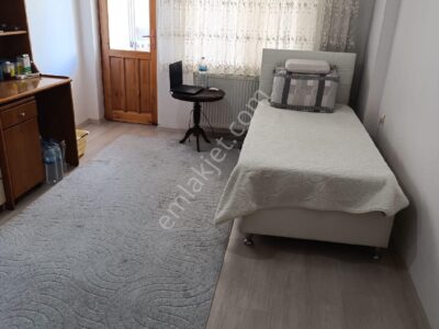 NİĞDE SELÇUK MAHALLESİ'NDE, CADDE ÜZERİ, FIRSAT 3+1 DAİRE