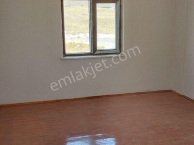 NİĞDE KOYUNLU'DA, 1600 M² BAHÇELİ, 4 DAİRELİ KOMPLE SATILIK SIFIR BİNA