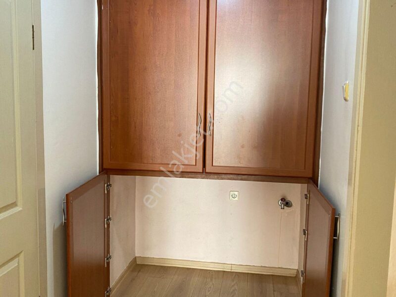 NİĞDE EFENDİBEY'DE, YATIRIMA UYGUN, GÜNEY CEPHELİ GENİŞ 3+1 FIRSAT DAİRE