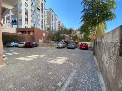 NİĞDE SELÇUK MAHALLESİ'NDE, CADDE ÜZERİ, FIRSAT 3+1 DAİRE