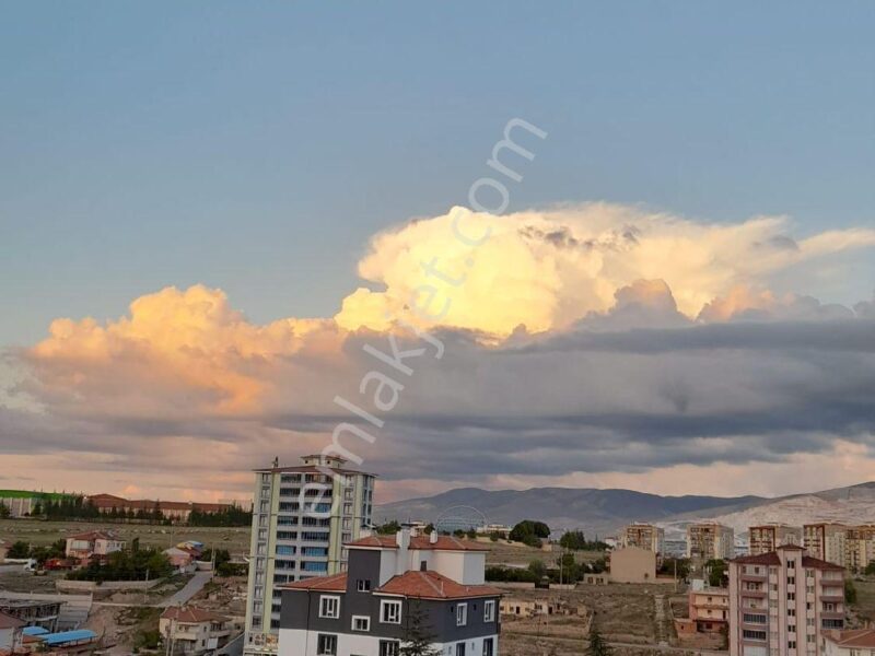 NİĞDE İNÖNÜ MAHALLESİ'NDE, GÜNEŞ ALAN, GENİŞ KULLANIMLI 3+1 DUBLEKS