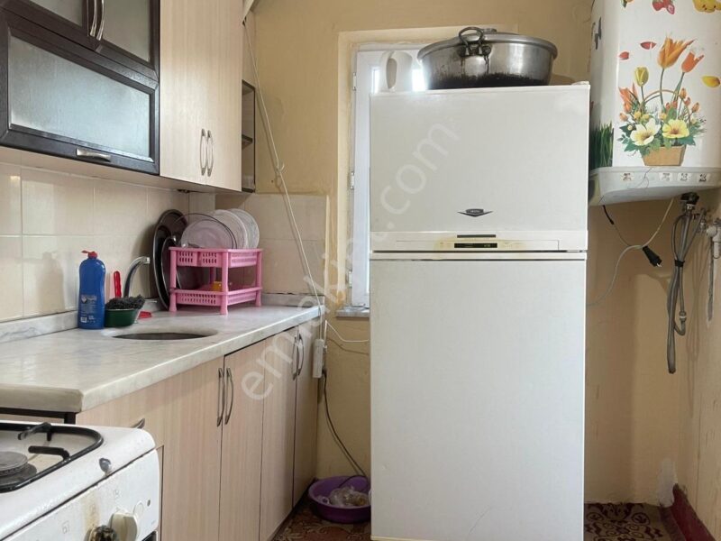 MERKEZİ KONUMDA, BİREYSEL KOMBİLİ, ÖNÜ AÇIK FERAH 2+1 DAİRE