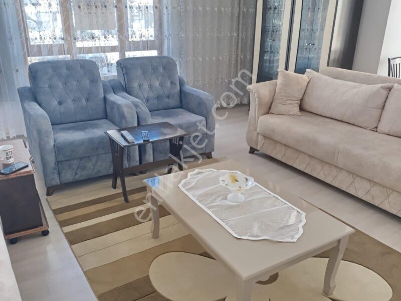 NİĞDE SELÇUK MAHALLESİ'NDE, CADDE ÜZERİ, FIRSAT 3+1 DAİRE