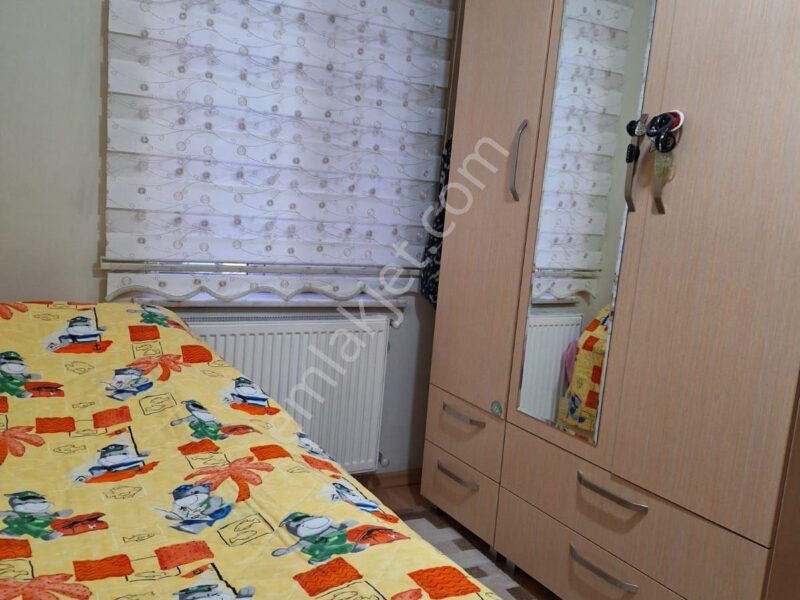 MERKEZİ KONUMDA, BİREYSEL KOMBİLİ, ÖNÜ AÇIK FERAH 2+1 DAİRE