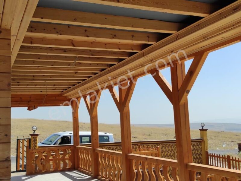 KOYUNLU'DA EMSALSİZ, TOROSLAR MANZARALI, NEFES ALAN AHŞAP MALİKANE