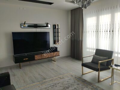 NİĞDE'NİN EN GÜZİDE SEMTİ BOR YOLU'NDA, VİZYON SİTESİ'NDE PRESTİJLİ 4+1 DAİRE